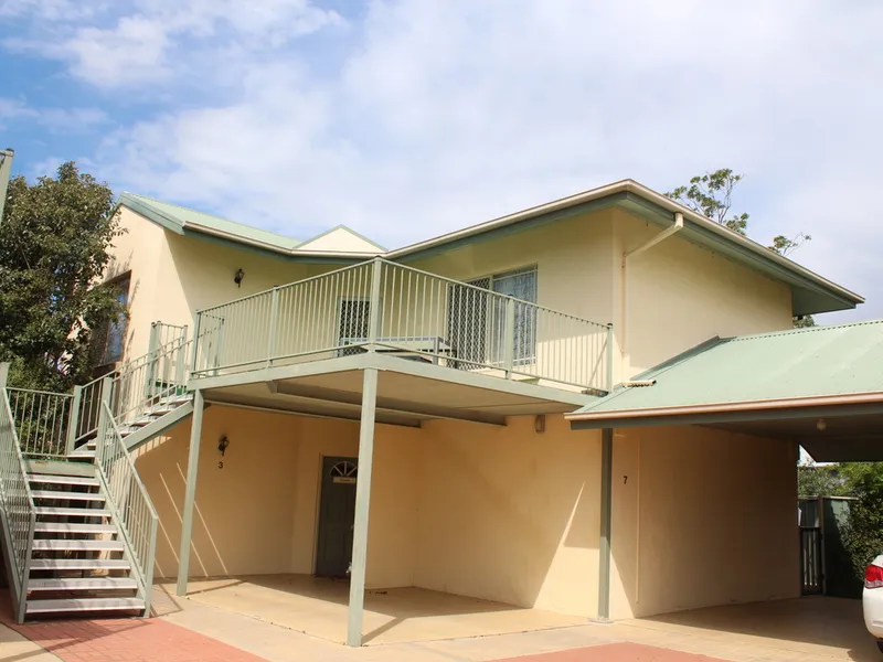 Quality 2 Brm Holiday Apartments (Strata TitleFreehold) UPSTAIRS