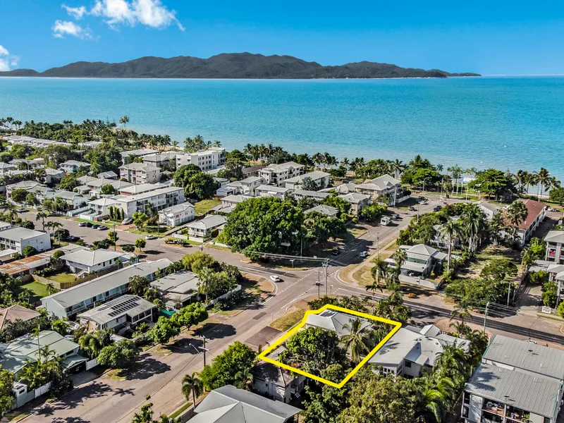 NORTH WARD - SEA AND BREEZES ON YOUR DOORSTEP - TERRIFIC LOCATION.