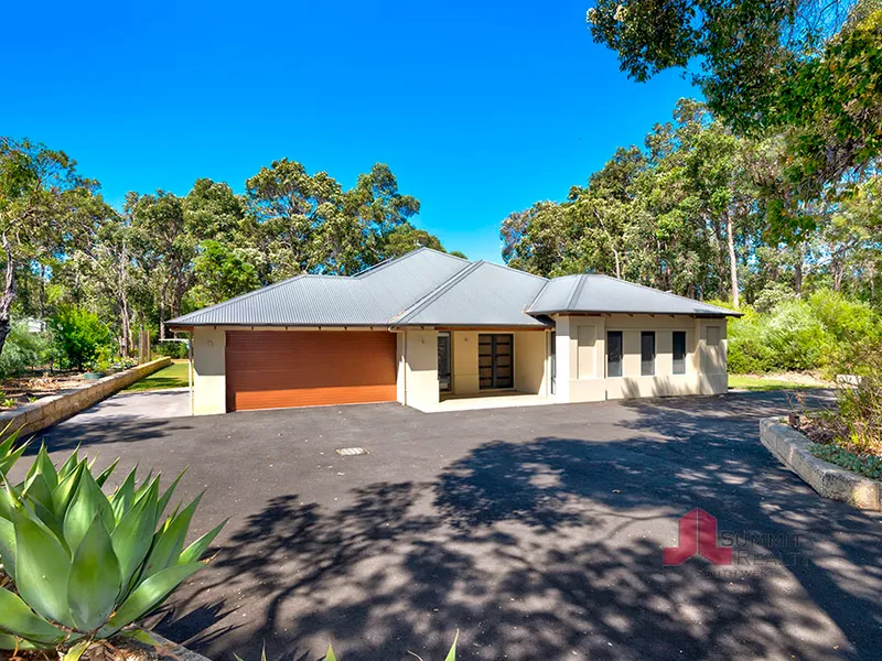 VERSATILE, SPACIOUS & ENTIRELY ELEGANT