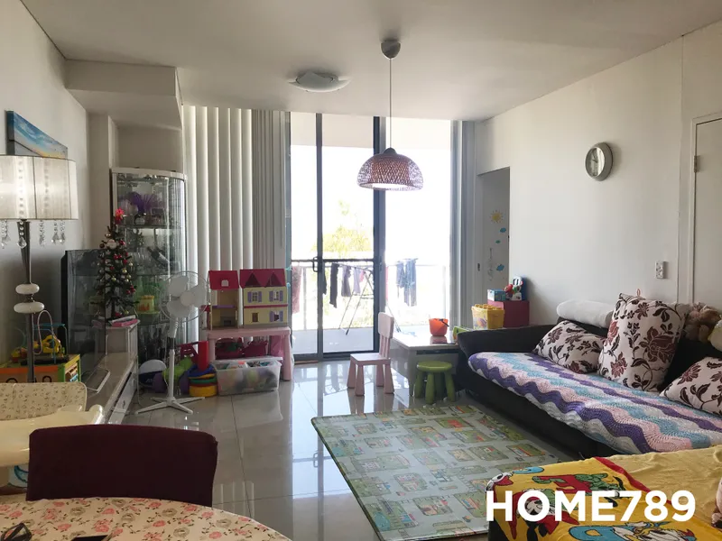 Modern Spacious 2 Bedroom Apartment