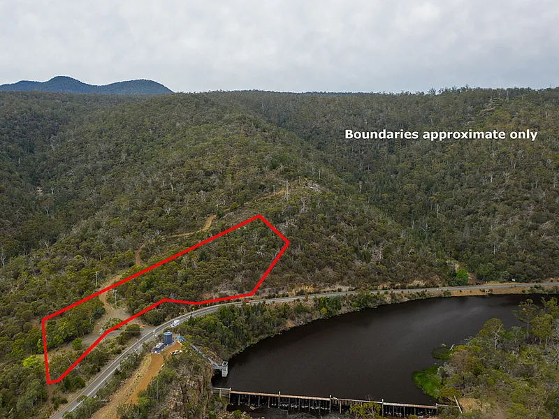 7469 TASMAN HIGHWAY, ORFORD