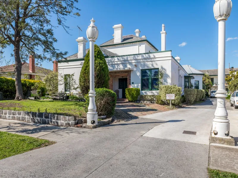 LOCATION AND COMFORT ON NORTHCOTE’S BORDER