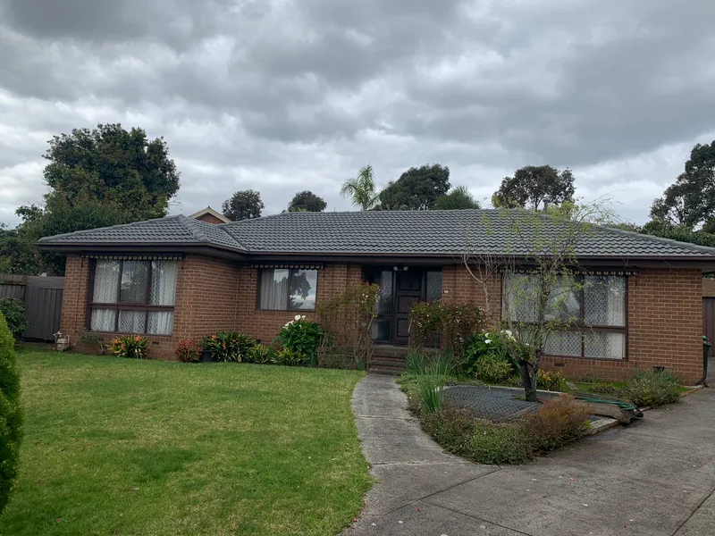 Fully-Furnished Home in a Great Location!!