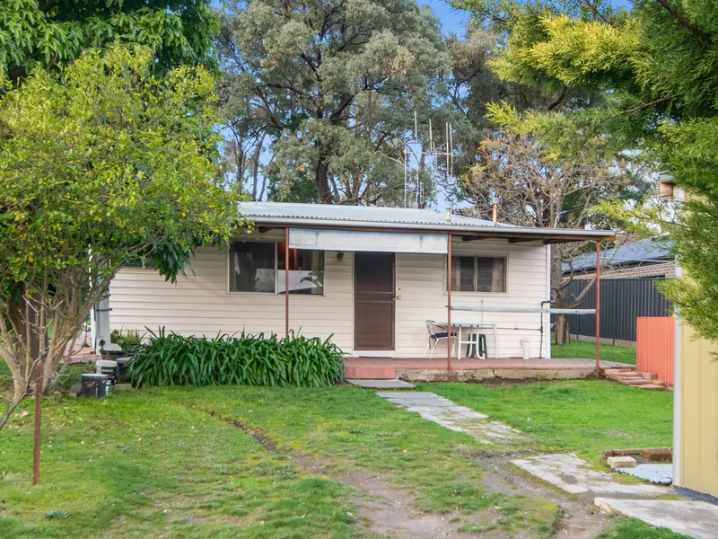 Prime Quarry Hill Location!