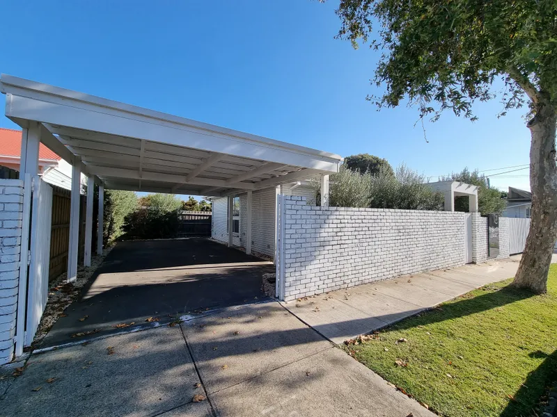 RENOVATED HOME IN PRIME LOCATION