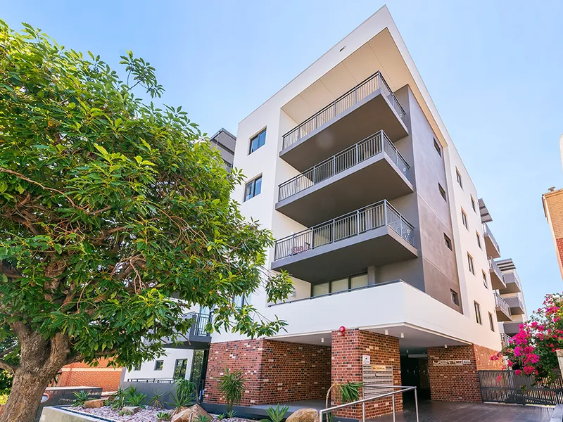 1BEDX1BATH - Investment Opportunity in East Perth! 