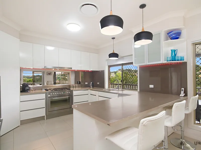 Spacious Family Home - Ideal for Entertaining