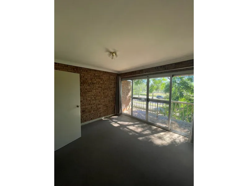 Fantastic location minutes to Penrith CBD