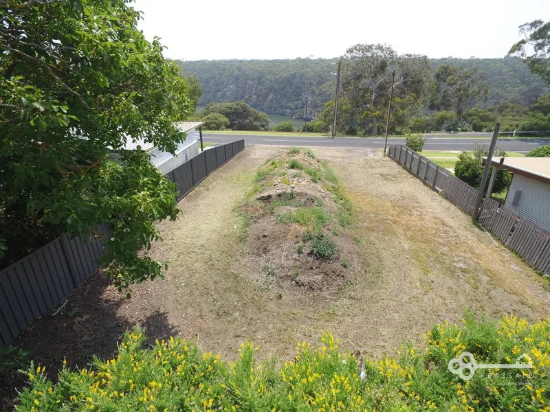 BUILD YOUR GETAWAY AT DONOVANS