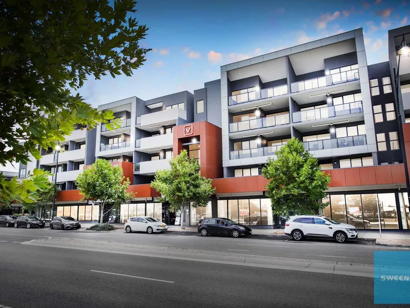 Designer Style and Location Perfection!