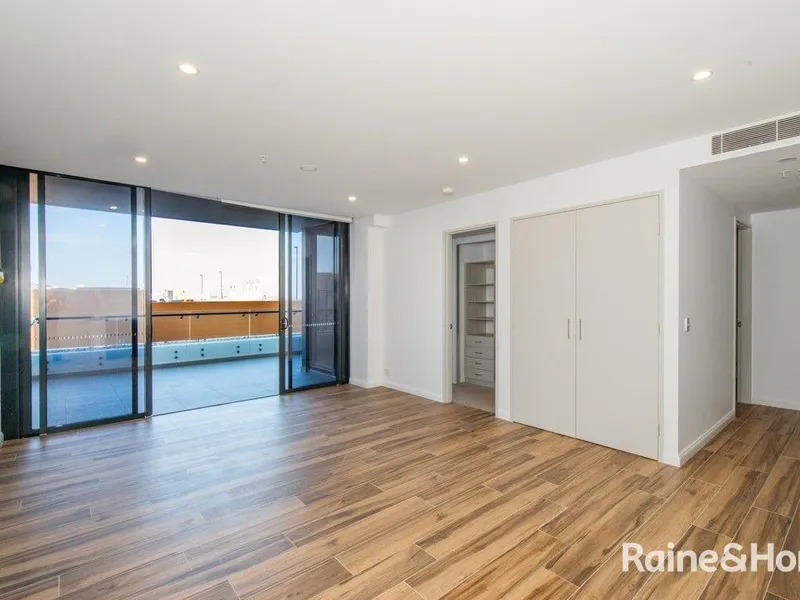 Contemporary Two Bedroom Apartment- Luxe Living