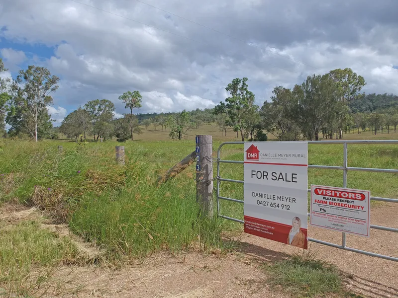 NOOSA 1 HOUR FROM YOUR DOORSTEP