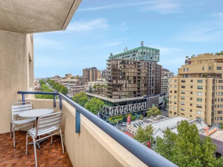 Bright 1 bedroom apartment