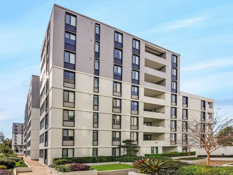 Executive apartment in convenient location