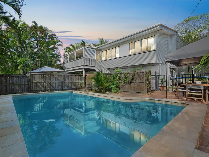 Well presented high set home behind picturesque treelines