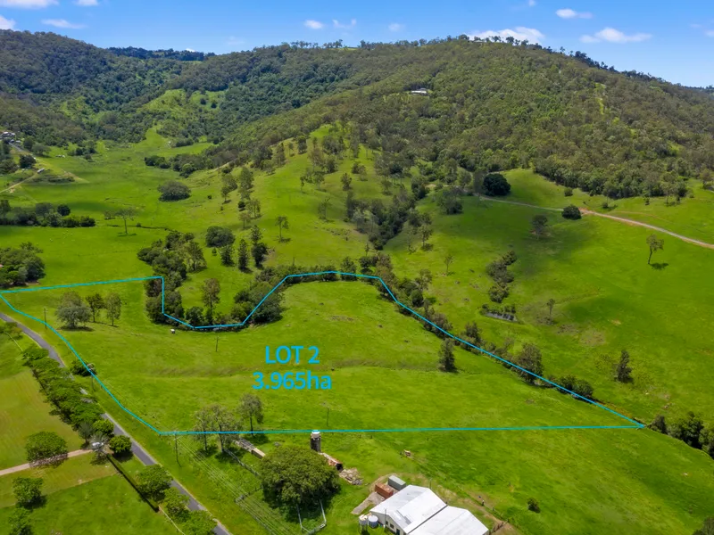 3.965 Ha (approx. 10 Acres) in the Beautiful Rocksberg Valley