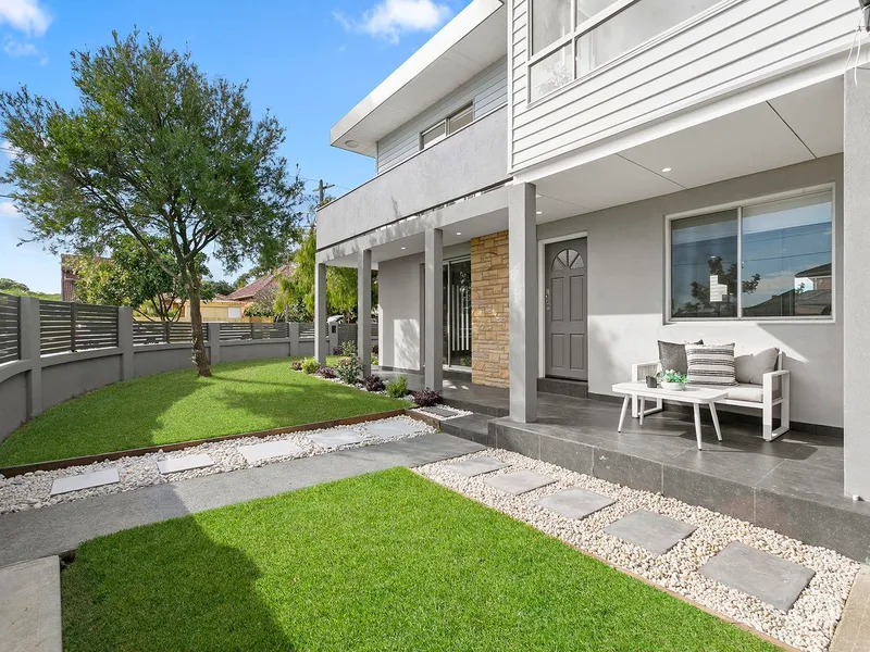 Inviting Family Home In Beachside Location