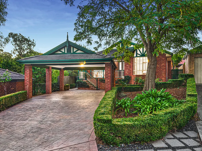 Leafy Green and Spacious in the Viewbank College Zone