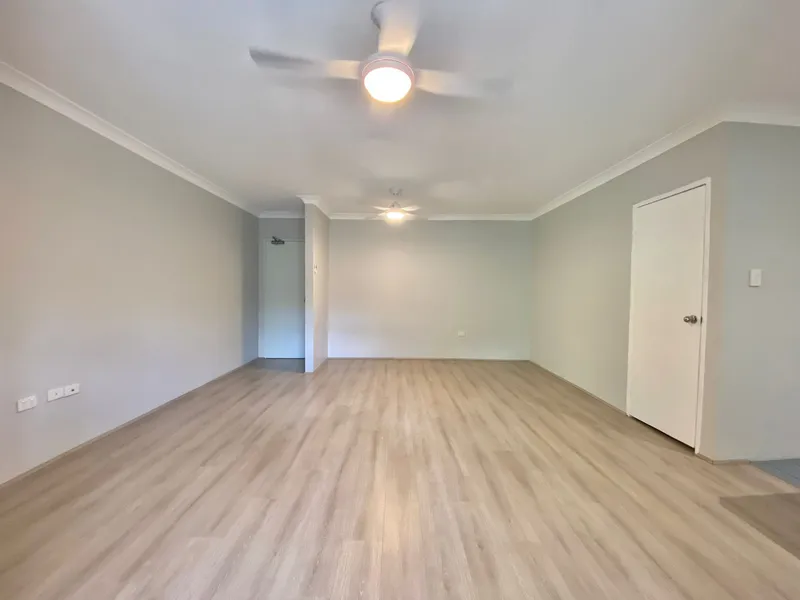 RETREAT SYTLE TWO BEDROOM UNIT WITH COURTYARD - CAIRNS STREET - RIVERWOOD