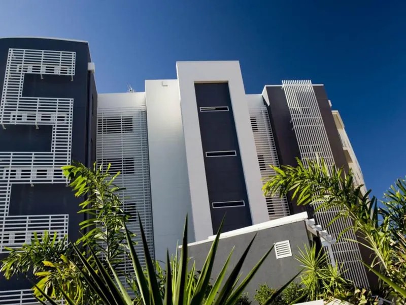 STUNNING SILVERPOINT APARTMENTS