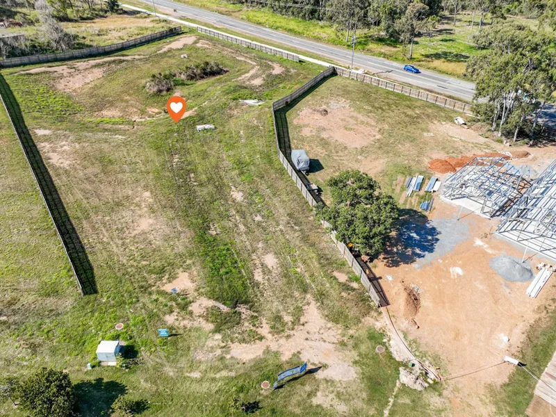 7,174m2 block with town water & sewer