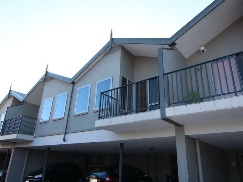 APARTMENT LIVING IN CENTRAL APPLECROSS