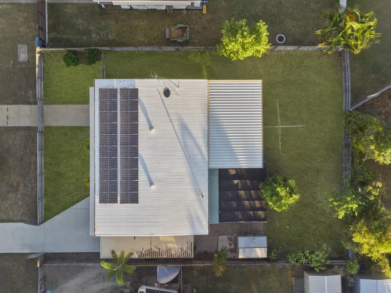 Brilliant family home complete with Solar!