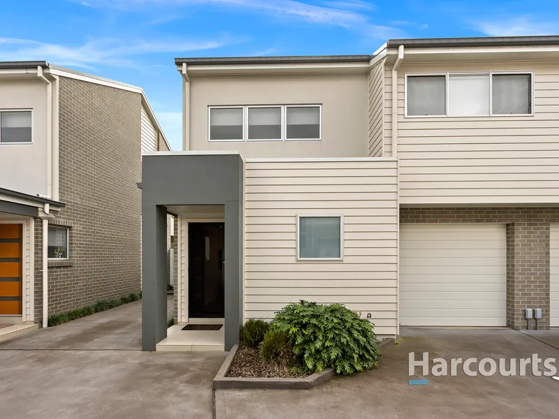 A Quality Build and Central Address go Hand in Hand at this Townhouse Sensation