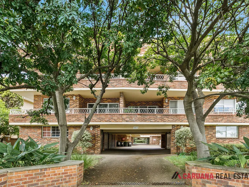 Light filled apartment footsteps from the beach