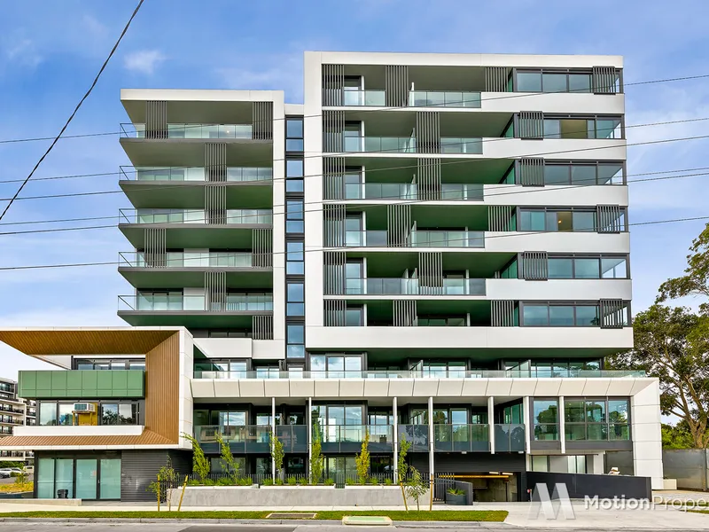 Superb Inner-City Living With Resort Style Amenities