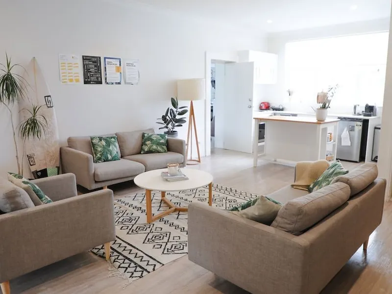 Convenient Lakeside Location