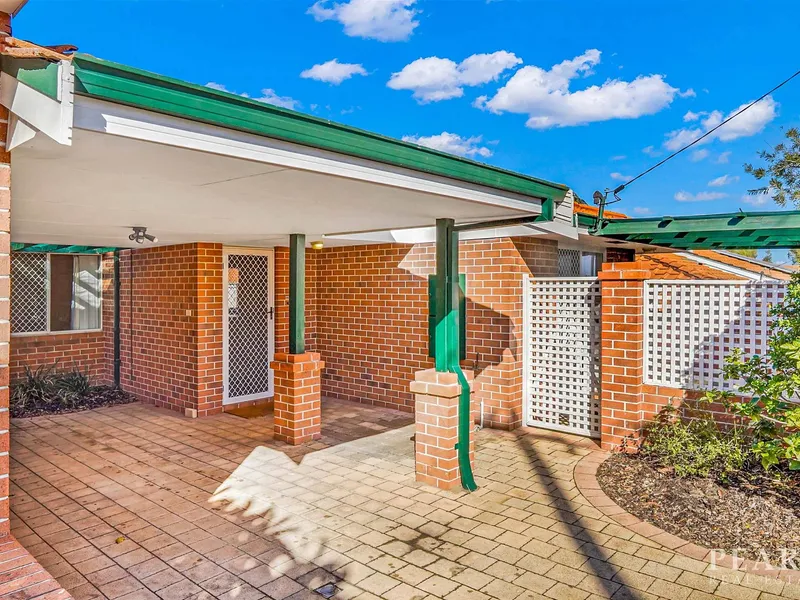 Street front on Shakespeare!!