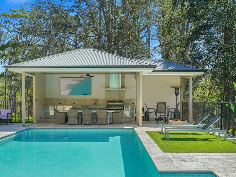 Imagine Family Christmas here... Acreage Lifestyle Opportunity