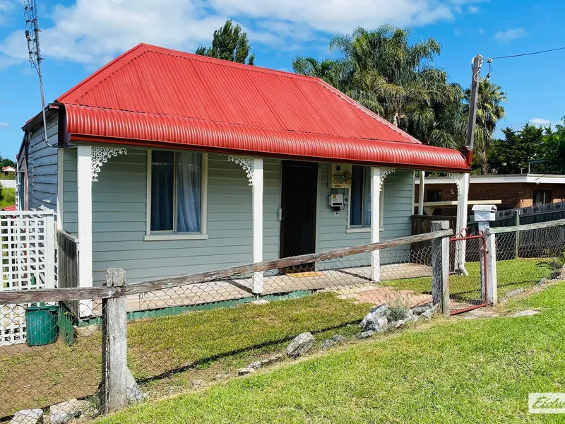 Tidy and Renovated 3 bedroom cottage
