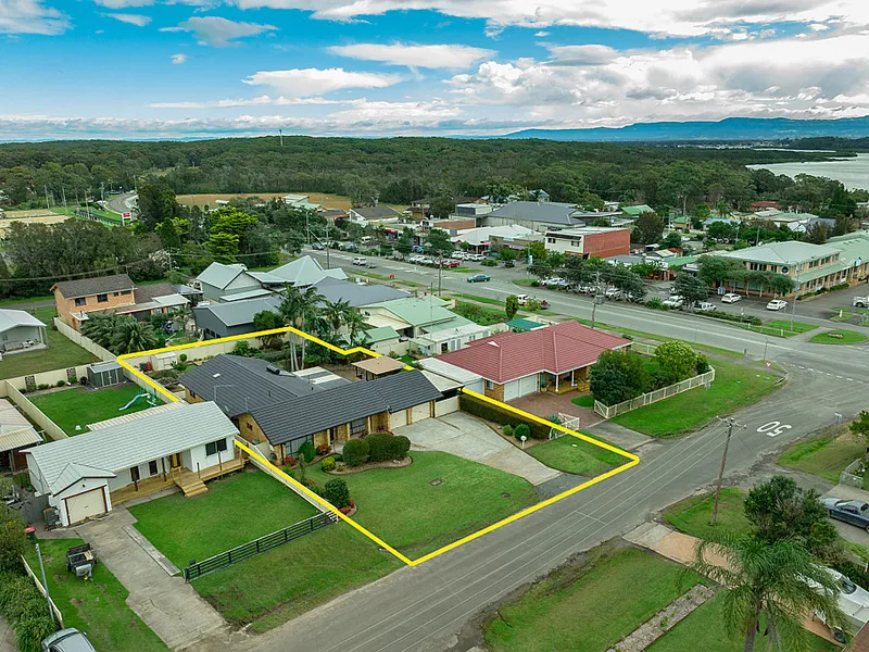 Immaculate Coastal Abode