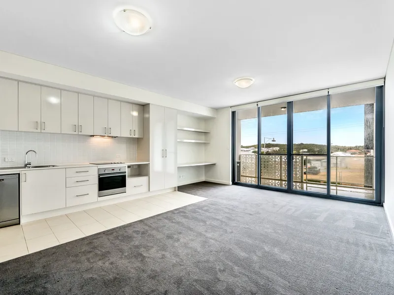 Great apartment located just 5 minutes from the iconic Port Coogee Beach
