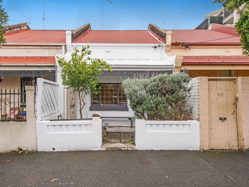 REFURBISHED SINGLE FRONTED HOME