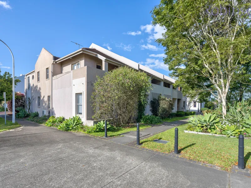 Contemporary style, three bedroom, two bathroom townhouse