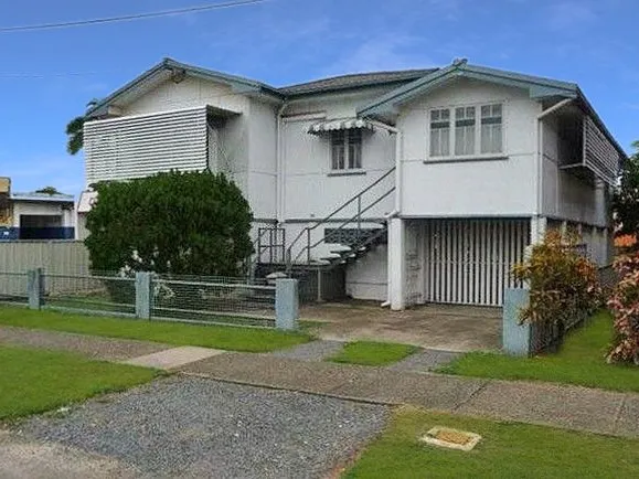 Queenslander with Potential and in a Great Location!