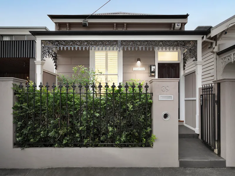 Irresistible Charm and Lifestyle Appeal