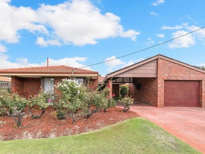 11 Barbette Road Willetton - 3 Bed 2 Bath