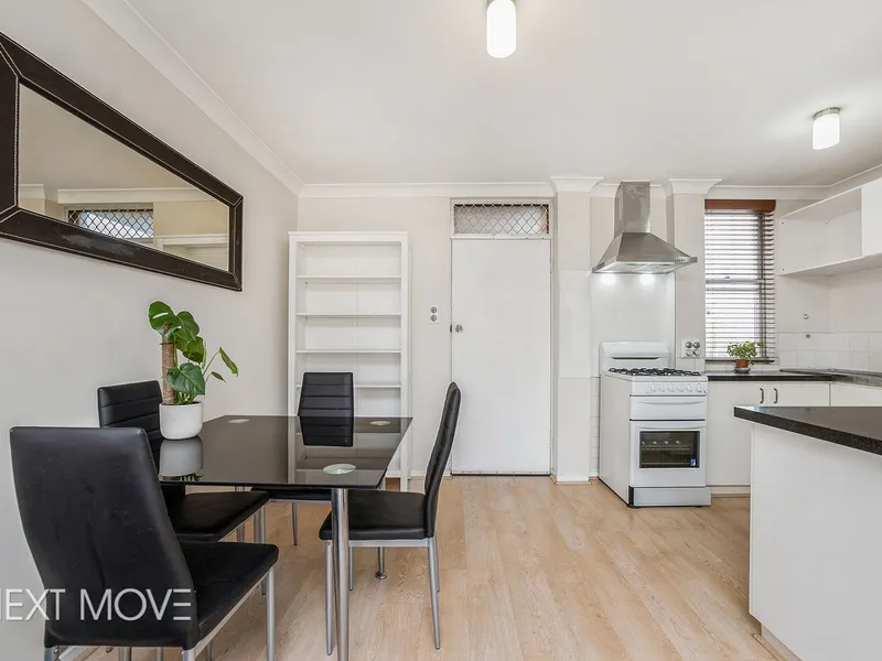 URBAN APARTMENT, WALK TO LEEDERVILLE