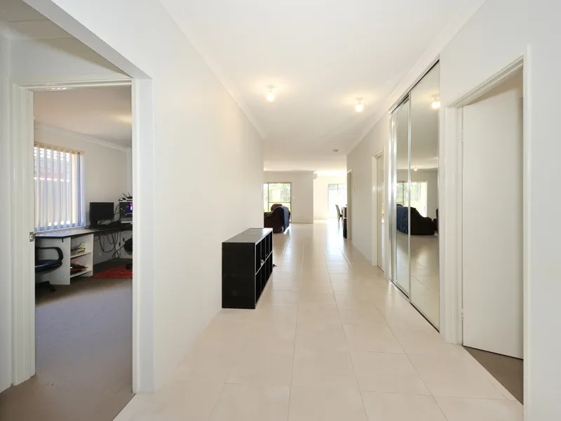 SPACIOUS 4 BEDROOM 2 BATHROOM FAMILY HOME