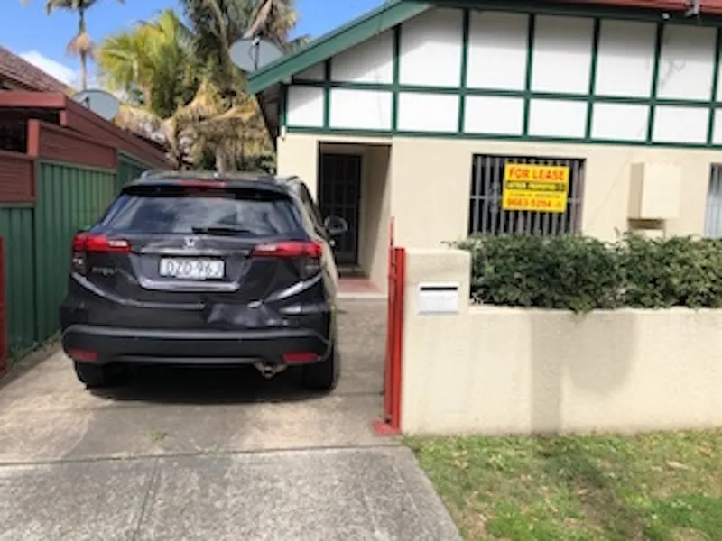 CLOSE TO AIRPORT, PET FRIENDLY