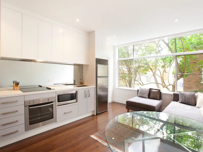 Modern, Stylish and Fully Furnished!