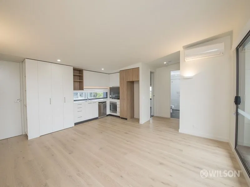 Gorgeous top floor apartment