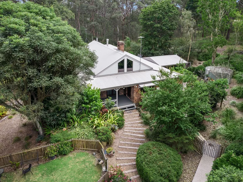 Timeless Acreage Escape