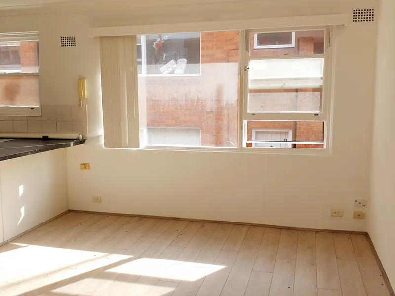 Renovated Two bedroom Unit in the heart of Hurstville 