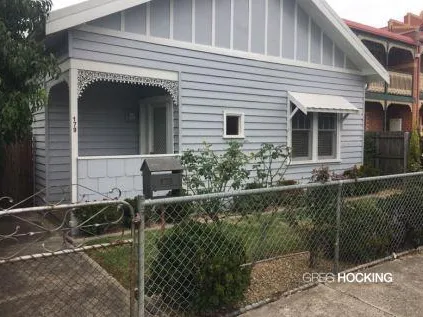 Quaint and cozy in an ideal location!