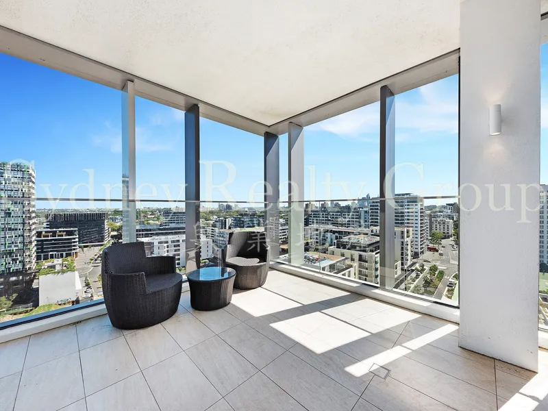 North facing, High level 3 bedroom + study with view